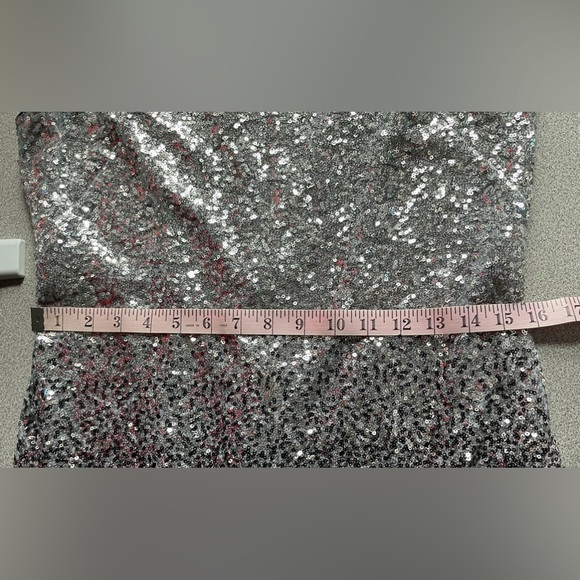 Vince Camuto Silver & Black Sequin Evening Dress Size 8 - Picture 10 of 12